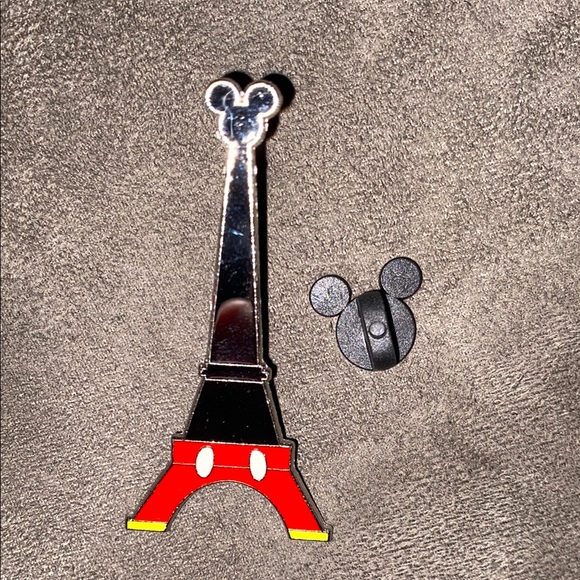 🌸Disney Mickey Eiffel Tower Pin - Picture 1 of 2